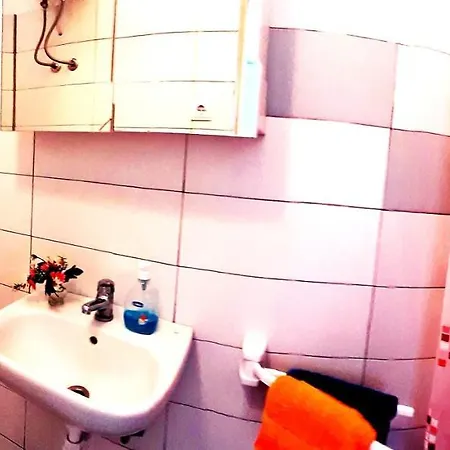Apartamento 10B *